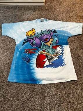Vintage 1990s Liquid Blue Grateful Dead Statue of Liberty Tie Dye T-Shirt